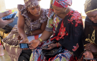 FrontlineHealth – Population Council three women holding mobile phones